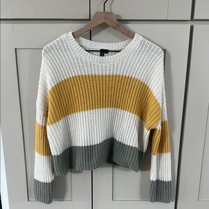 Crew Neck Sweater with Ribbed Knit